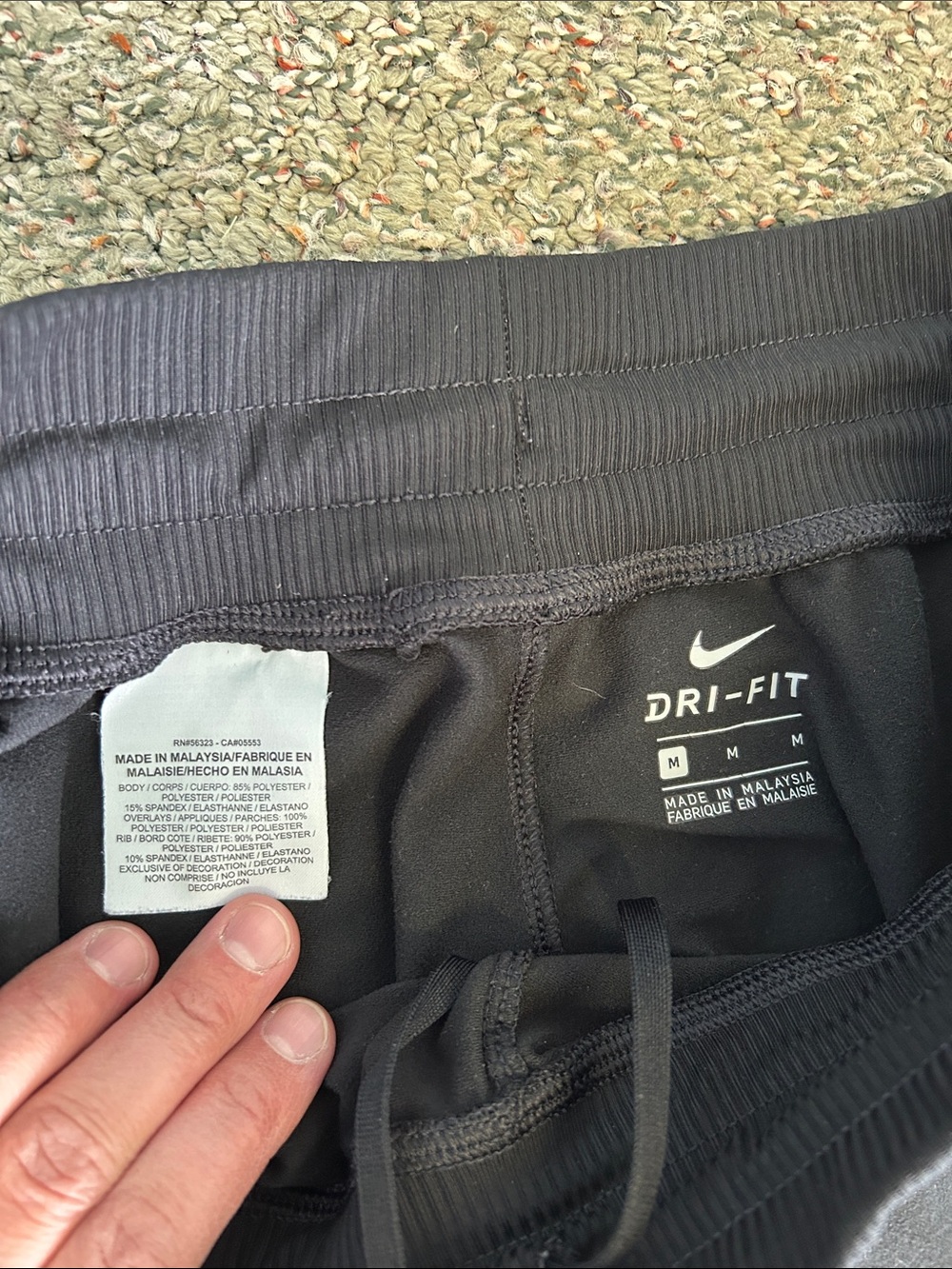 {Nike} Dri-Fit black joggers - Picture 6 of 8